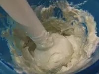 Ponorným mixérem utřeme do pěny....