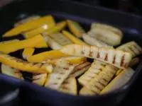 Cukety nakrájíme na menší kousky nebo kolečka...