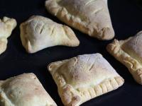 Pečeme v předehřáté troubě na 180 °C...