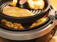 Po uplynutí 28 minut se fritéza zastaví a...