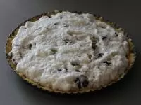 Švestky nakrájíme na malé kousky a smícháme...