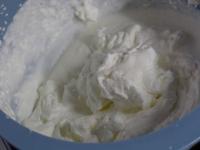 Přimícháme mascarpone....