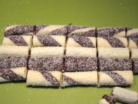 ... a pokrájíme na 5 cm dlouhé kousky....