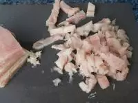 ... a pokrájíme na drobné kousky....