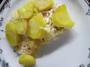 Brambory zapečené s uzeným masem a kysaným zelím