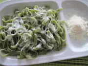 Těstoviny tagliatelle s citronem a parmezánem 