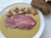 Hrachový prívarok ze žlutého sušeného hrachu