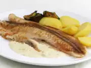 Pangasius se smetanovo-hořčicovou omáčkou