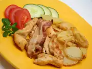 Pečená kuřecí prsa s bramborami