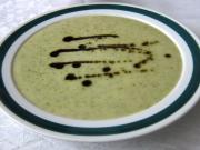Mléčná brokolicová polévka
