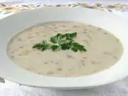 Mléčná čočková polévka