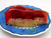 Jahodový želé zákusek