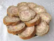 Plněná párty bageta se šunkou