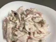Pochoutkový salát