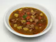 Frankfurtská čočková polévka