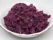 Dušené červené zelí s jablky