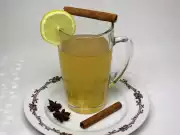 Zimní punč z bílého vína