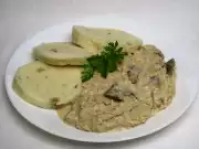 Segedínský guláš s hovězím masem