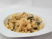 Těstoviny s dušenou zeleninou