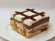 Nepečený pudinkový zákusek s banány