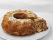 Skořicová bábovka s jablky
